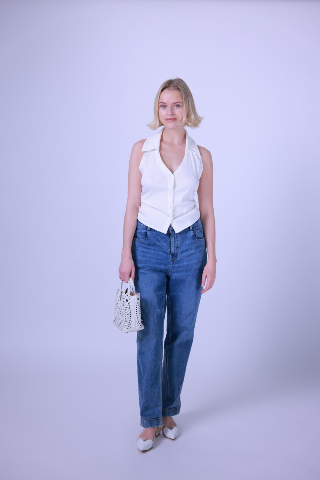 Sleeveless button-up vest