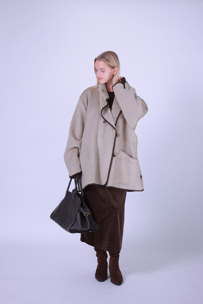 Coat, wool and cashmere blend with brown edges