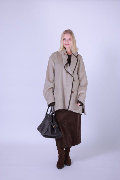 Coat, wool and cashmere blend with brown edges